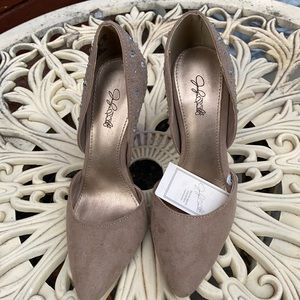 Jaclyn Smith bedazzled heels sz. 5